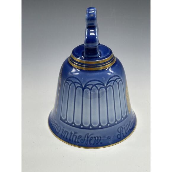 B&G Copenhagen Porcelain 1984 Cathedral Hand Bell #9684 Domkirken Trier A16 - Picture 5 of 8